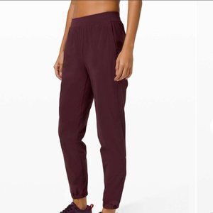 New  Lululemon Adapted State High Rise Joggers burgundy wine cassis size 10